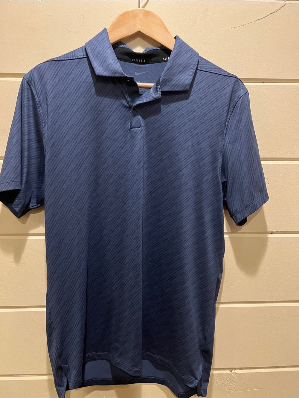 Nike Golf Men's Navy Blue Performance Polo
